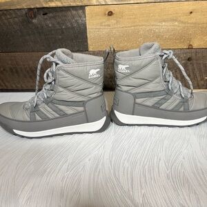 Sorel Women's Light Gray Winter Boots